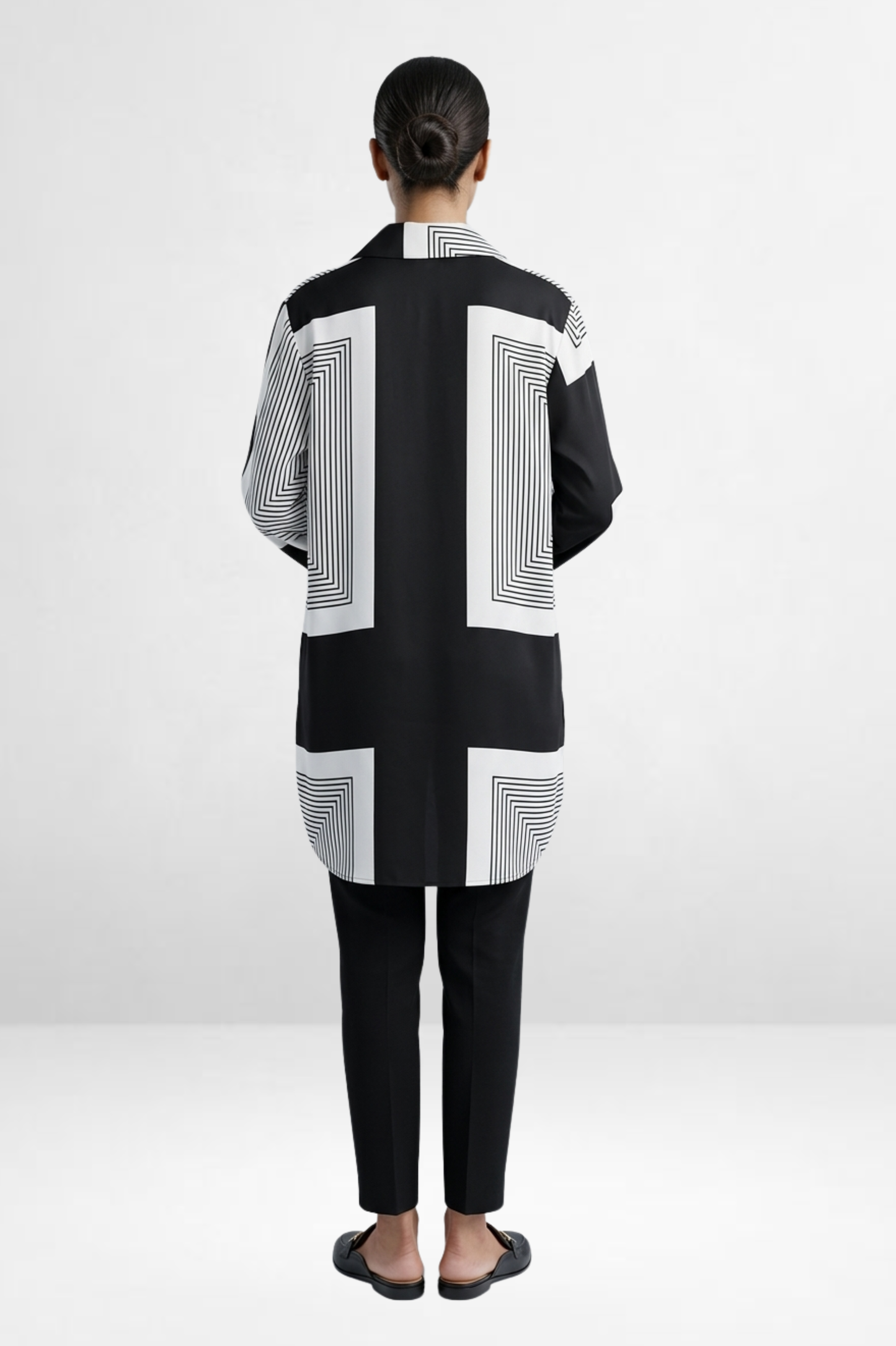 BnW Gemoetric Shirt